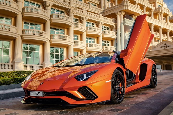 The Ultimate Guide to Lamborghini Rental in Dubai